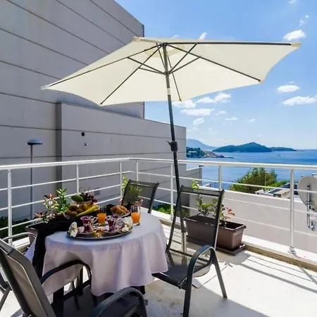 Apartment & Lady O - Studio With Terrace And Sea View